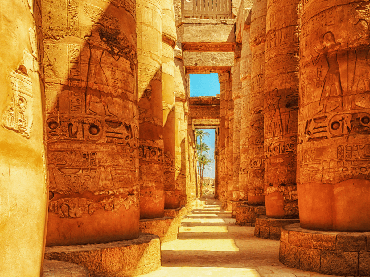 Let Egypt's ancient wonders and timeless mysteries captivate your imagination and leave you spellbound by the magic of this extraordinary land.