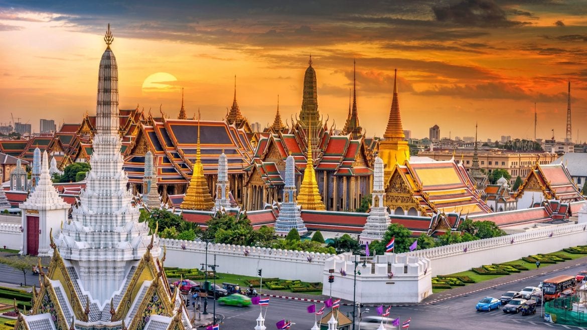 Bangkok Wat Phra Kaew, included in tours offered by Asia Vacation Group