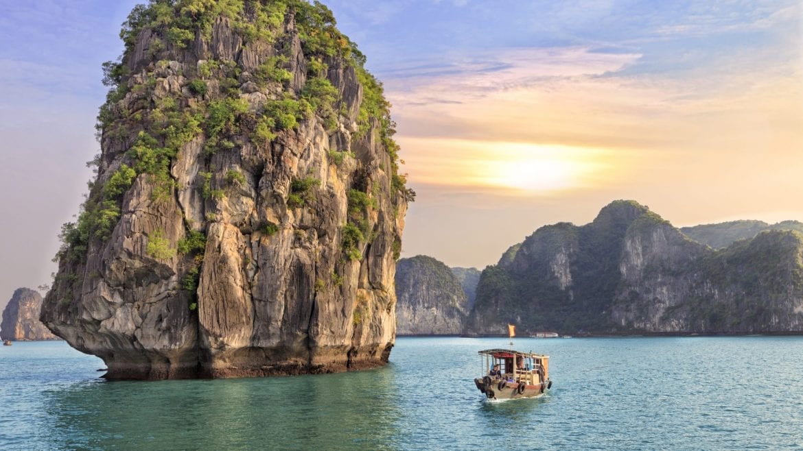 Magnificent scenery of Halong Bay, included in tours offered with Asia Vacation Group