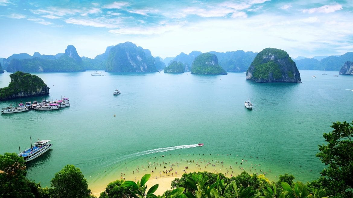 Ha Long Bay, included in tours offered with Asia Vacation Group